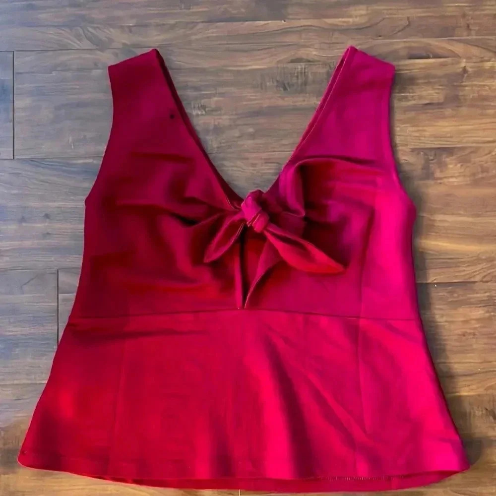 ⭐️3/$15  Dressy Red Top
